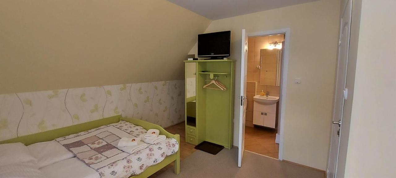Ferienwohnung Dom Pod Kasztanami Kazimierz Dolny Exterior foto