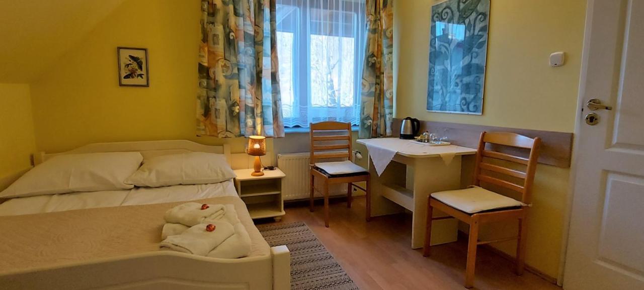 Ferienwohnung Dom Pod Kasztanami Kazimierz Dolny Exterior foto