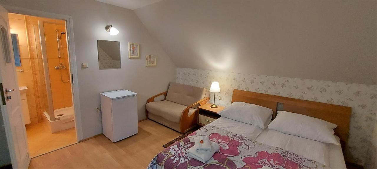 Ferienwohnung Dom Pod Kasztanami Kazimierz Dolny Exterior foto